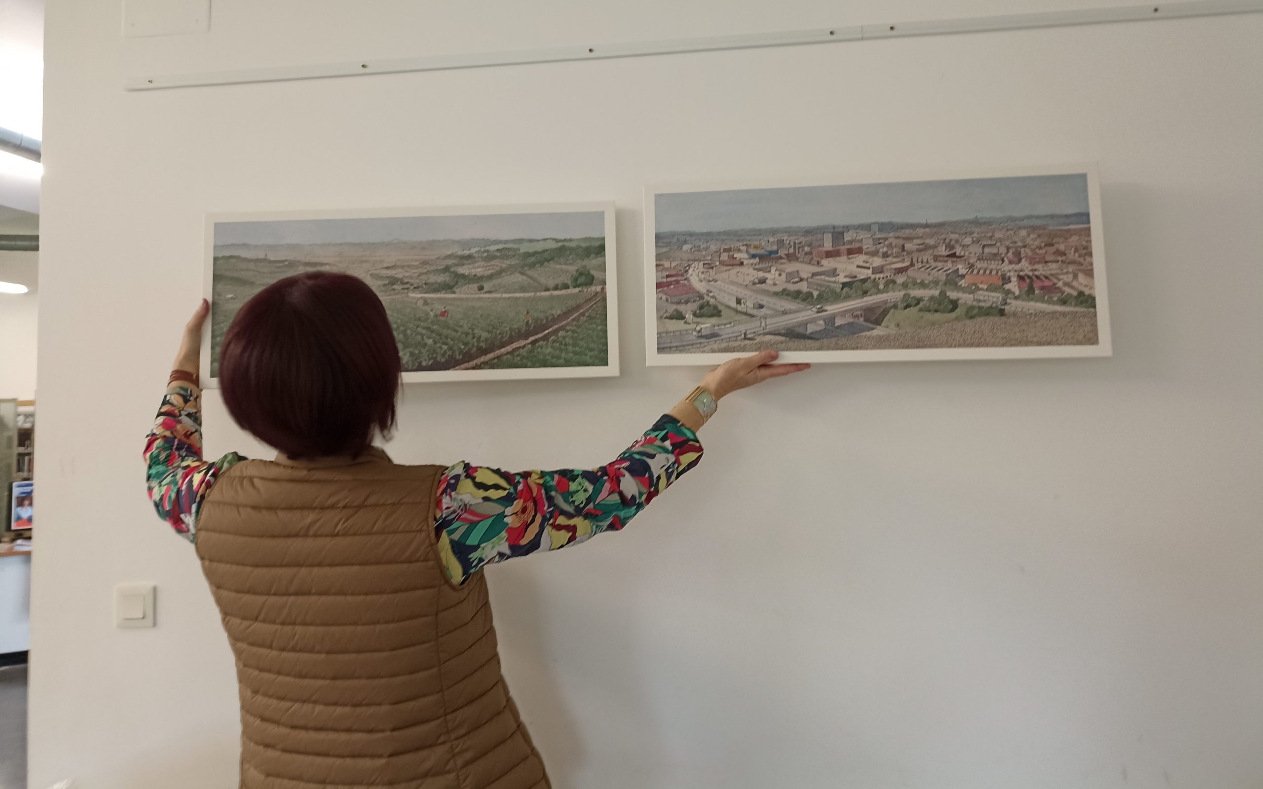 Installation de l'exposition Paysage – Ce n’est pas l’oeil qui voit c’est l’esprit à la Médiathèque de la Butte-de-Thil